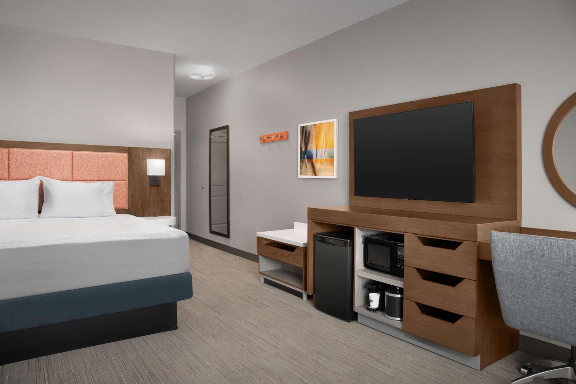 Hotel Hampton & 3*