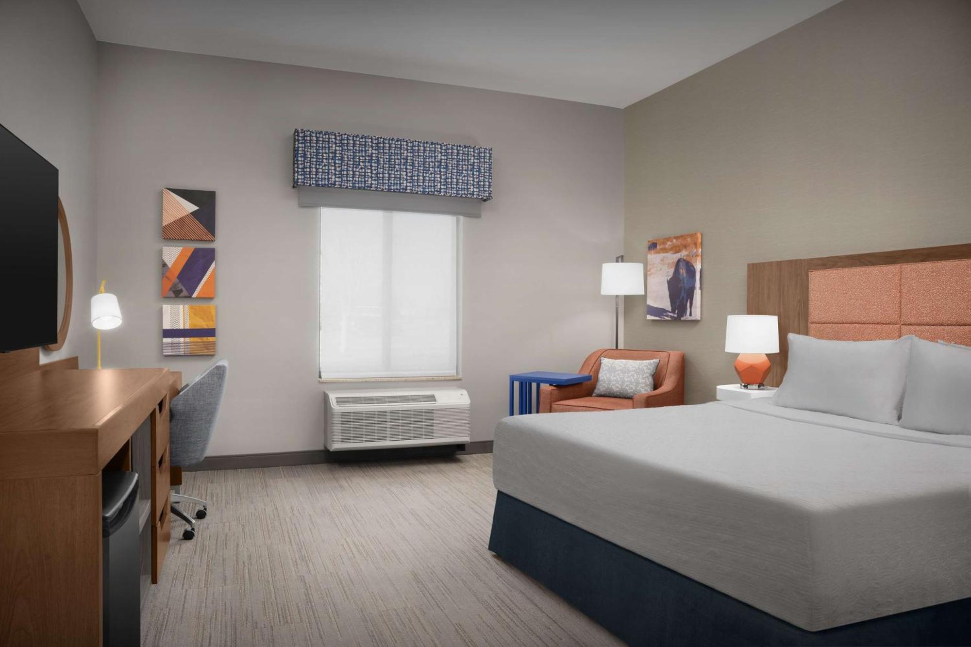 Hampton & Hotel Williston