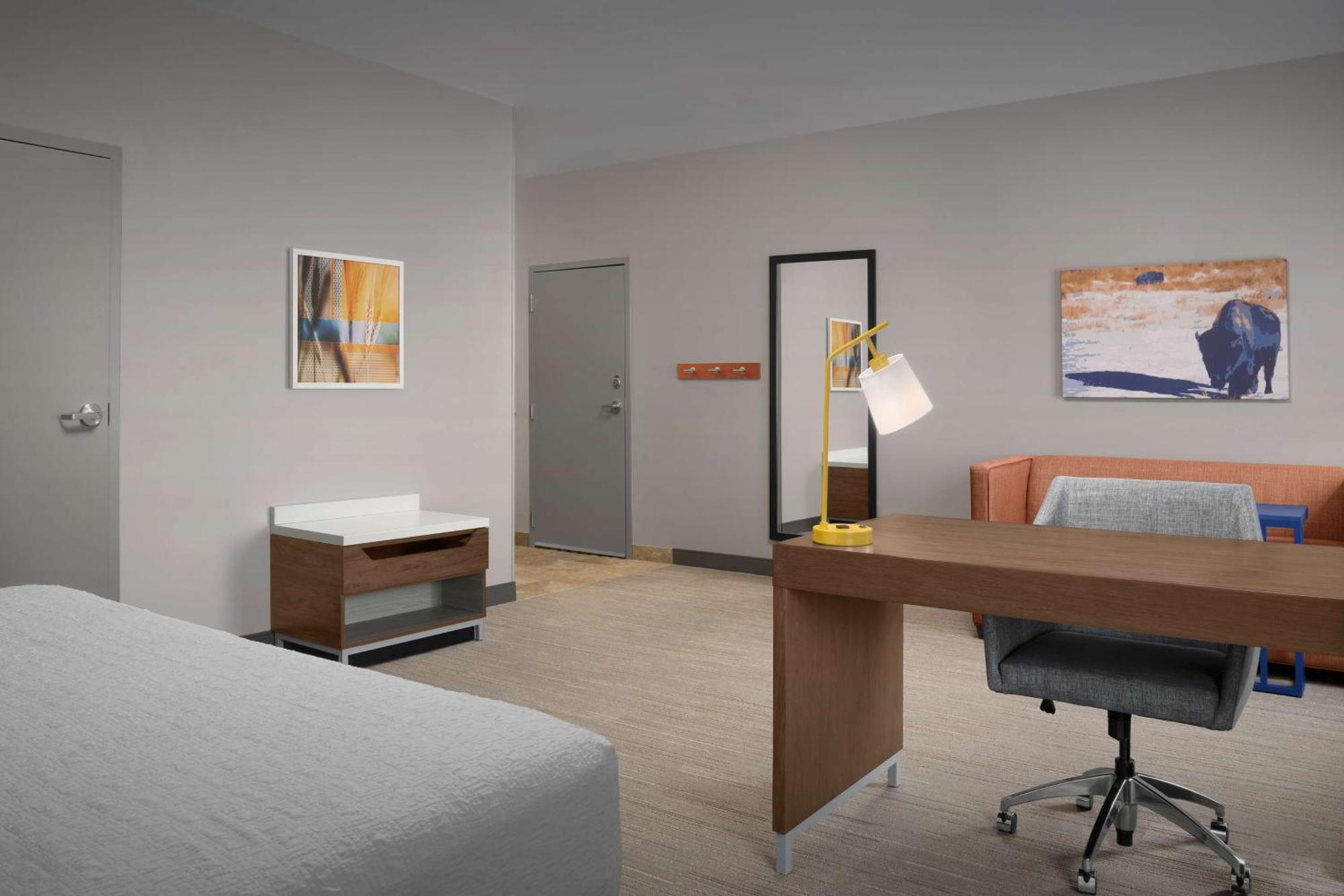 Hampton & Hotel 3*