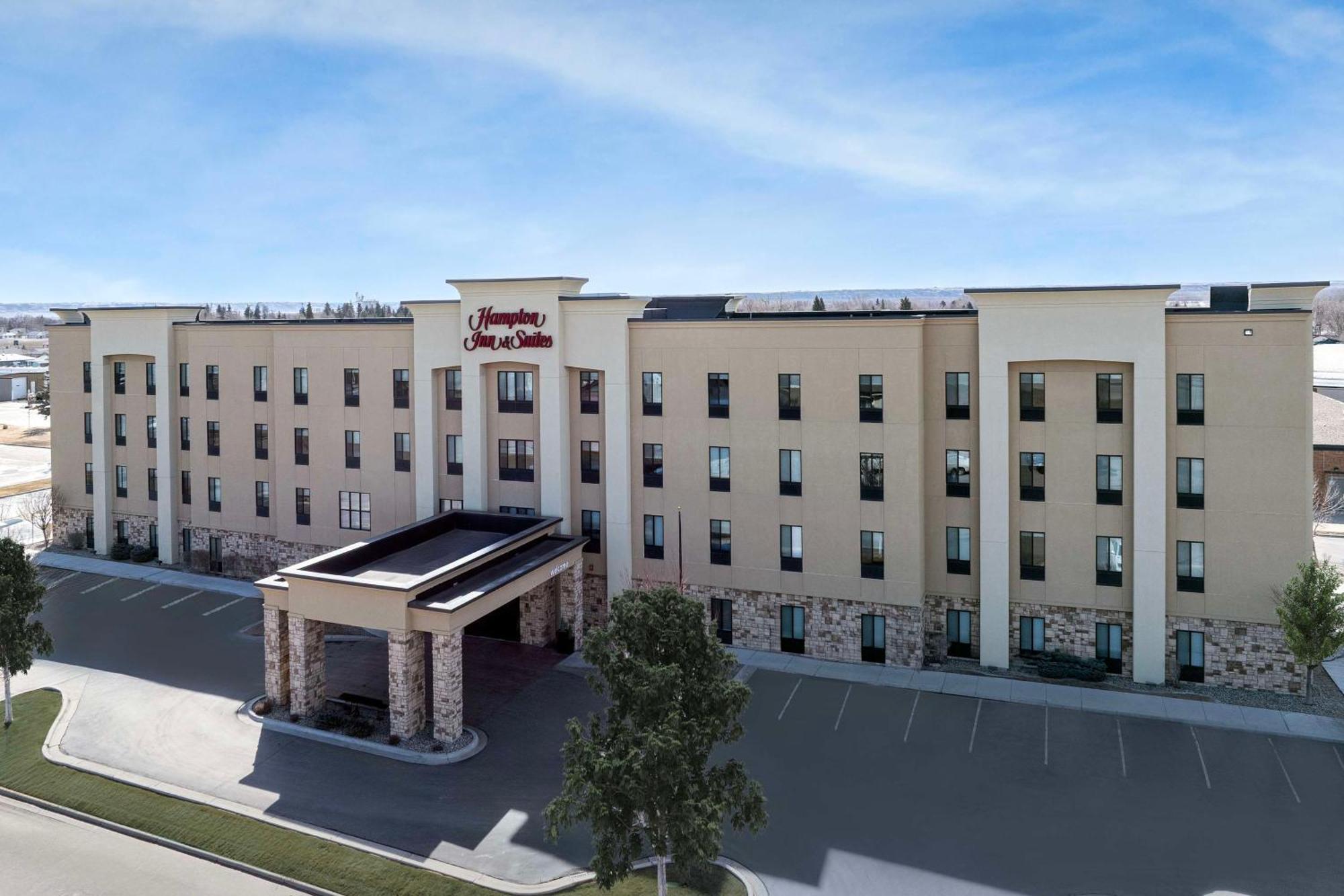 Hampton & Hotel Williston